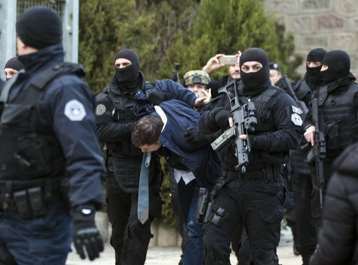 Καταρρέει το τεχνητό κρατίδιο του Κοσόβου: Αποχωρούν από την Κυβέρνηση όλοι Σέρβοι πολιτικοί – Ετοιμάζουν απόσχιση και ένωση με την Σερβία